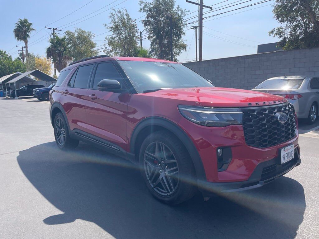 2025 FORD Explorer