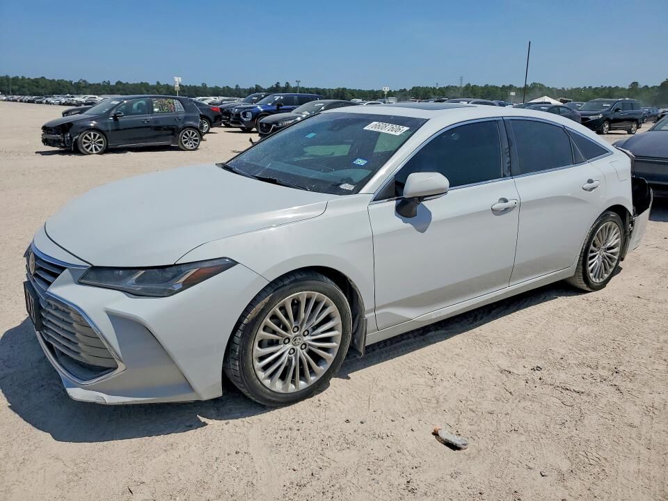 2022 TOYOTA Avalon