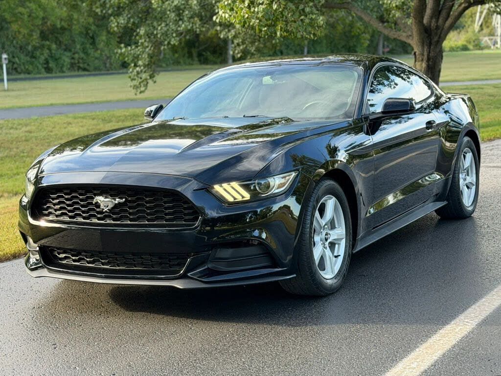 2017 FORD Mustang