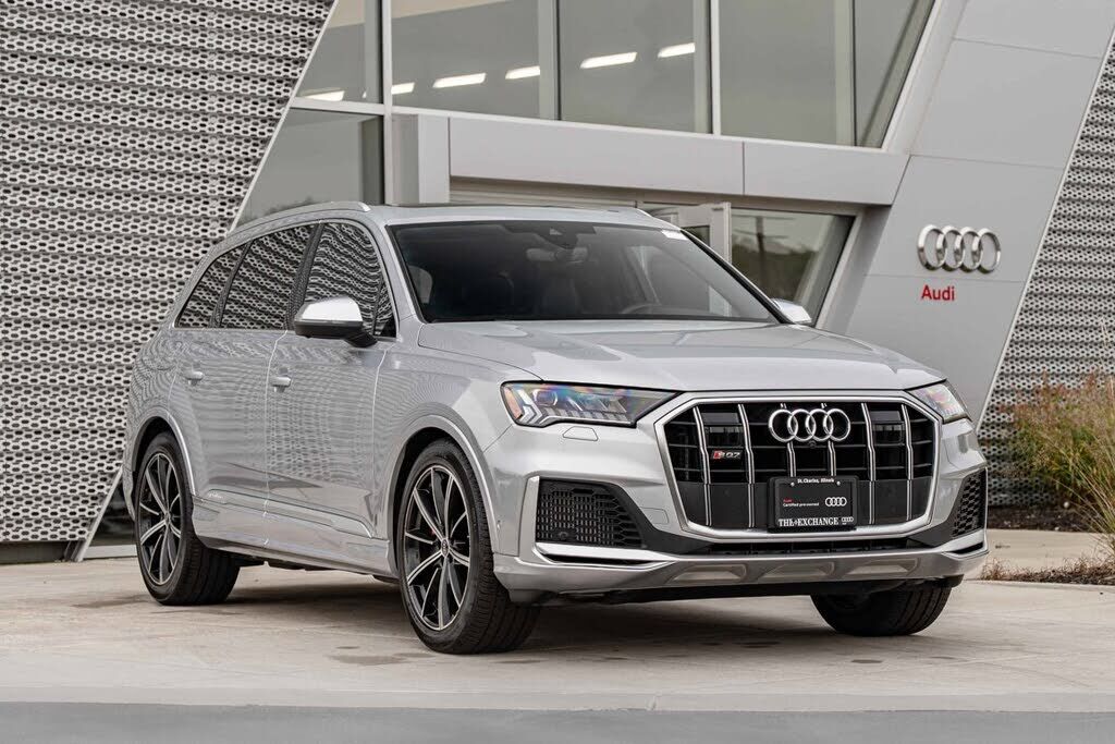 2022 AUDI SQ7