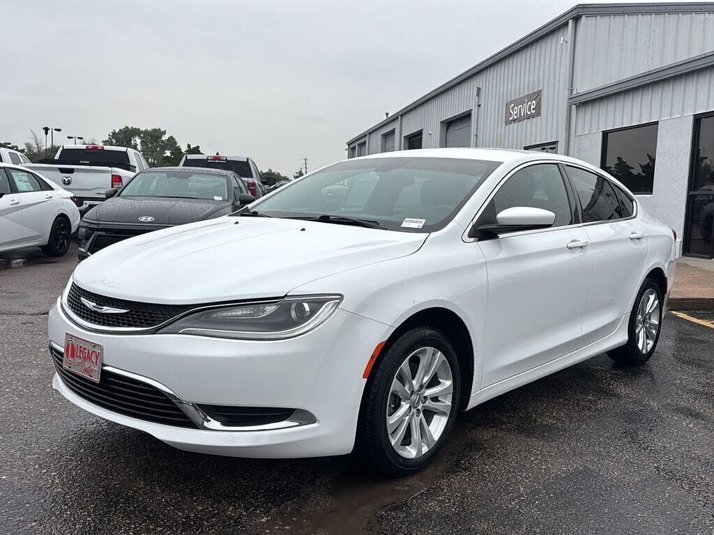 2015 CHRYSLER 200