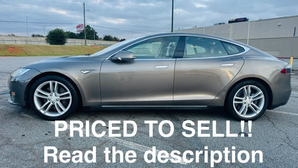 2015 TESLA Model S