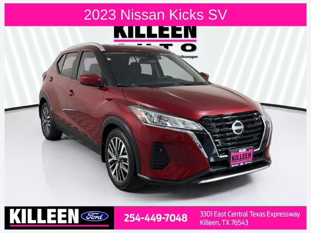 2023 NISSAN Kicks