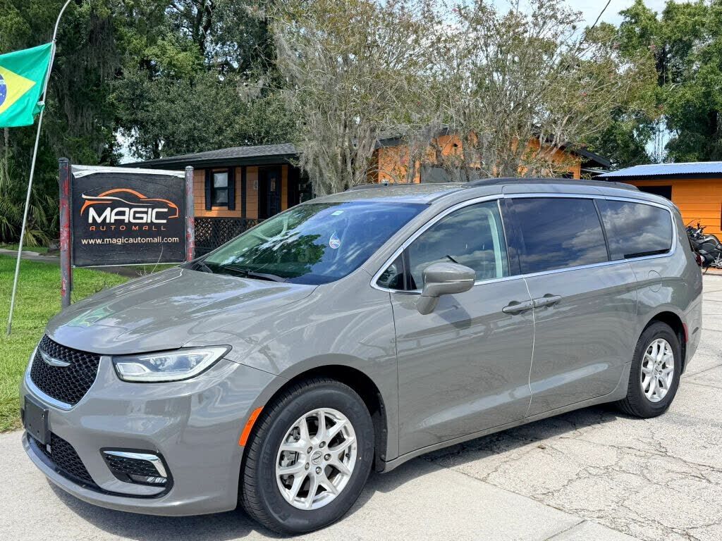 2022 CHRYSLER Pacifica