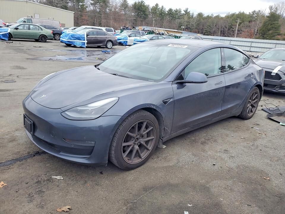 2021 TESLA Model 3