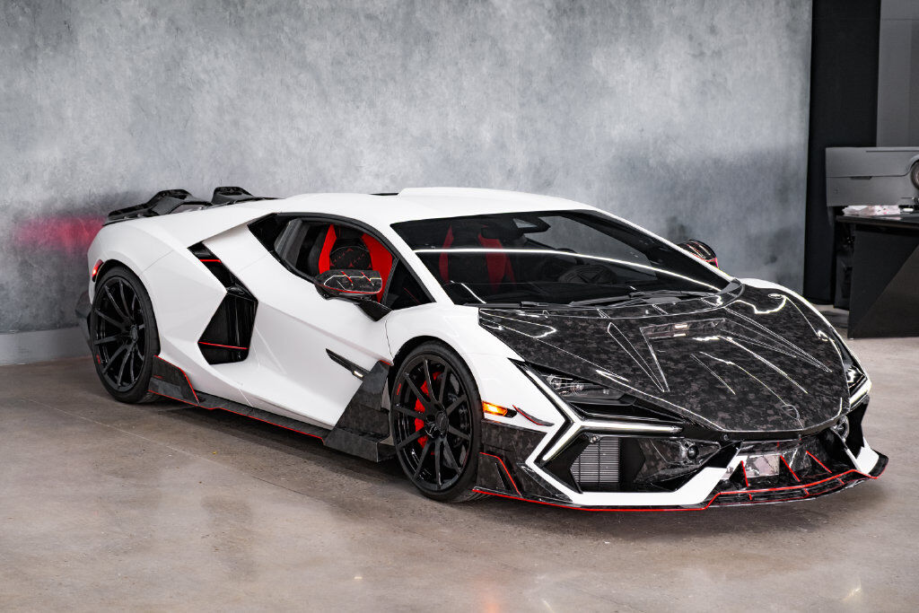 2024 LAMBORGHINI Revuelto