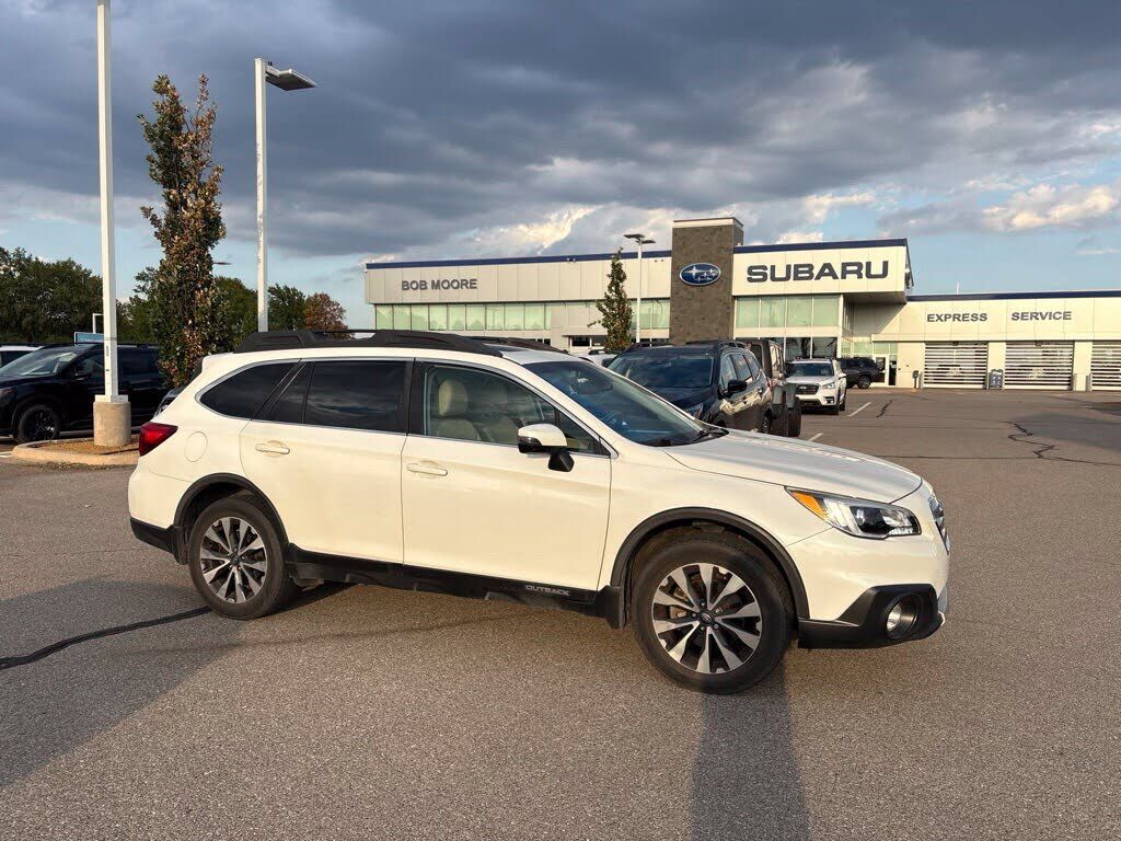 2017 SUBARU Outback