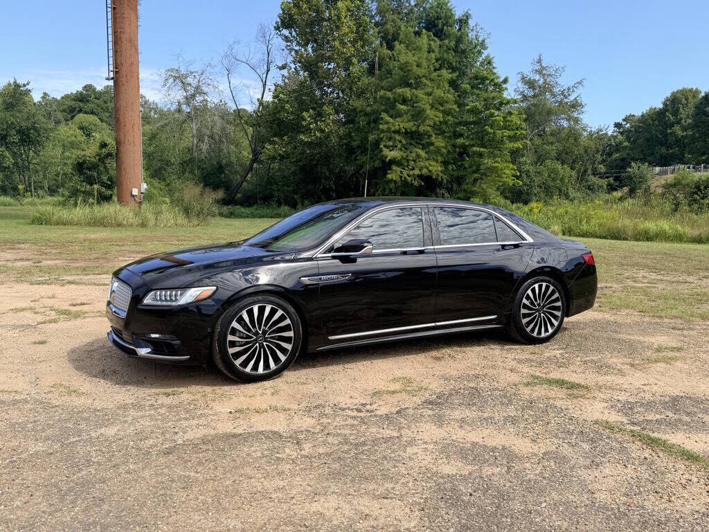2017 LINCOLN Continental