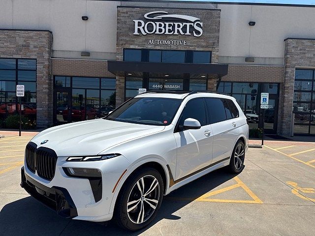 2024 BMW X7