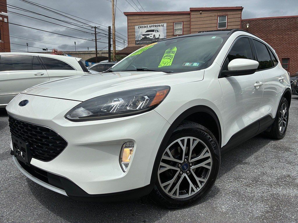 2020 FORD Escape
