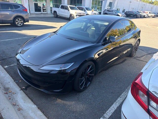 2024 TESLA Model 3