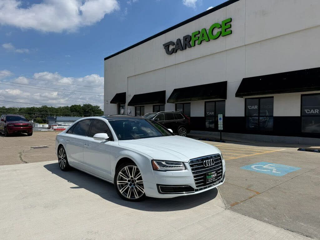2016 AUDI A8