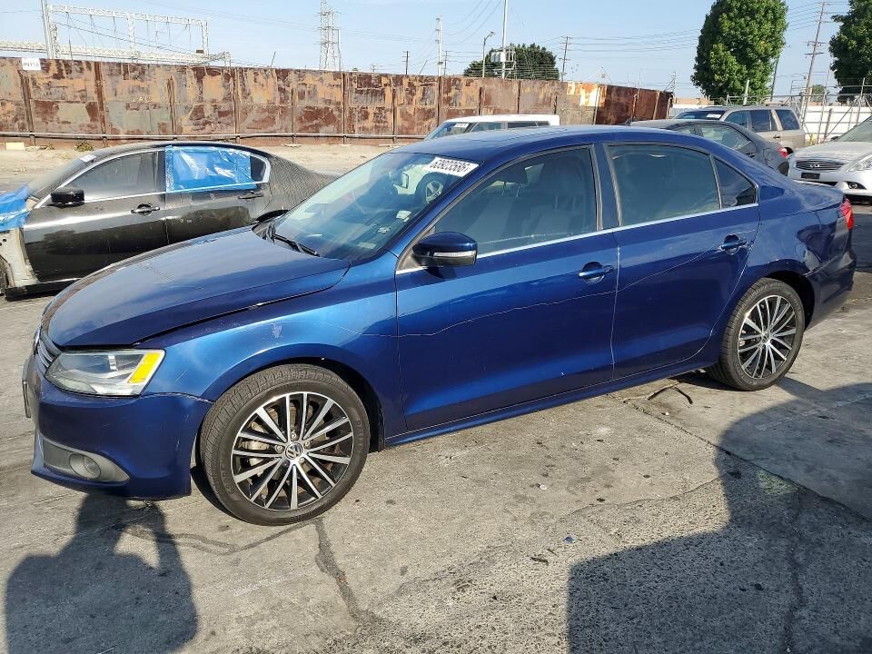 2012 VOLKSWAGEN Jetta