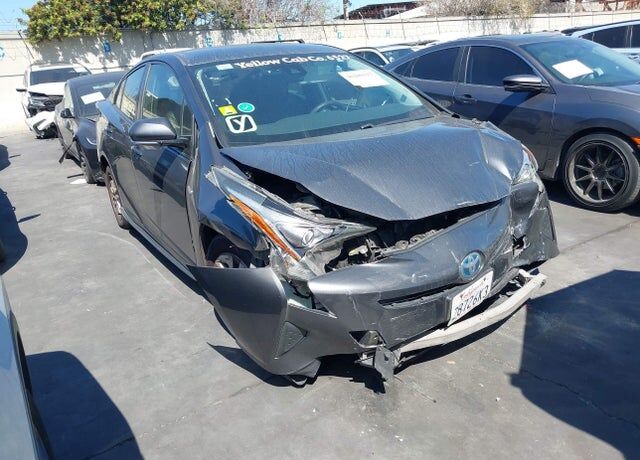 2017 TOYOTA PRIUS