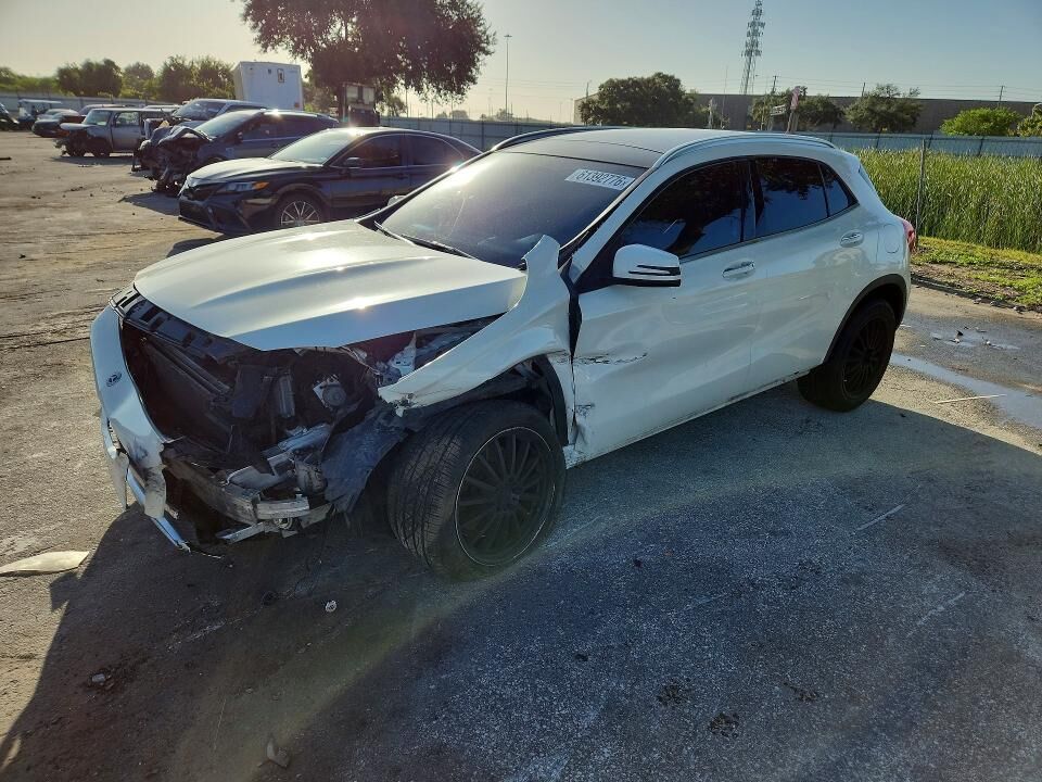 2018 MERCEDES-BENZ GLA-Class