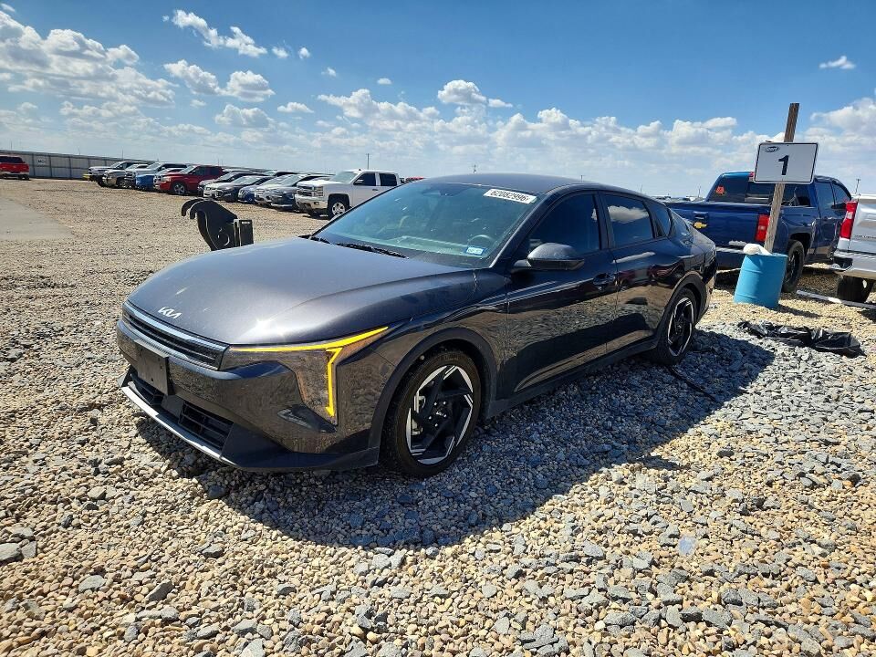 2025 KIA K4