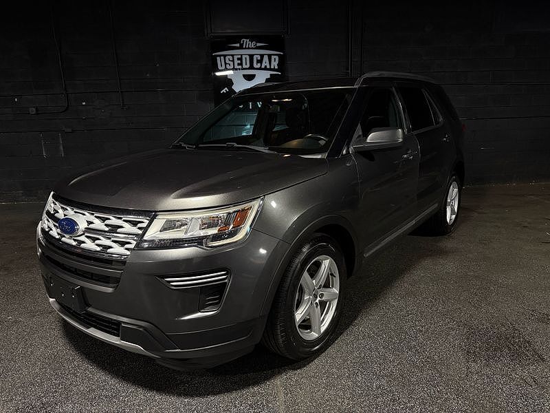 2018 FORD Explorer