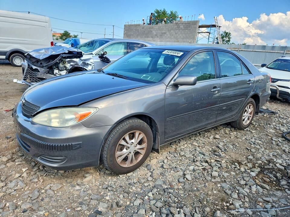 2004 TOYOTA Camry