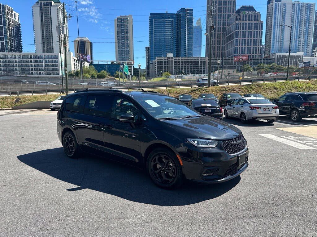 2024 CHRYSLER Pacifica
