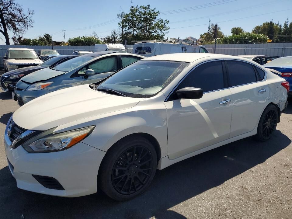2016 NISSAN Altima