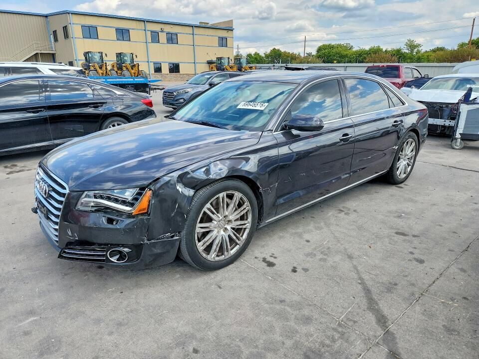2011 AUDI A8