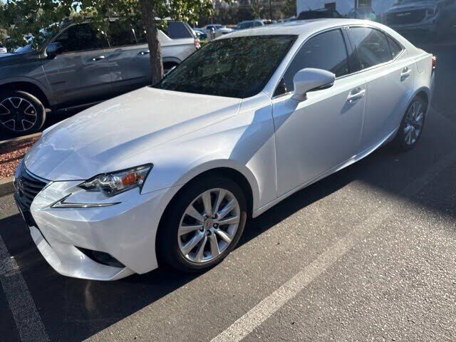 2016 LEXUS IS