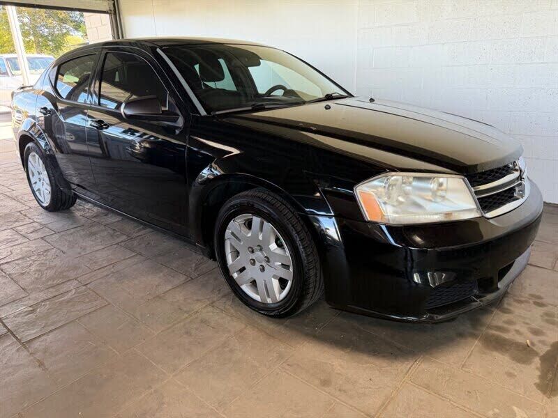 2014 DODGE Avenger