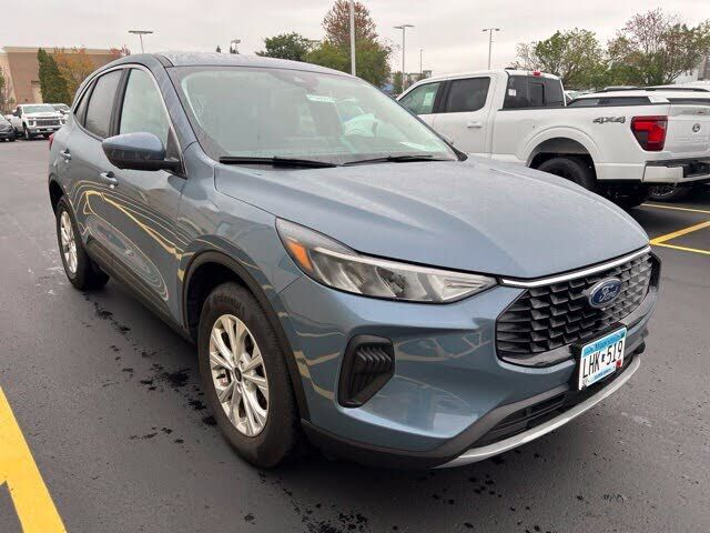 2023 FORD Escape