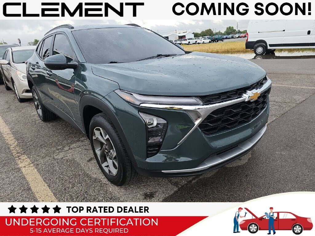 2025 CHEVROLET Trax