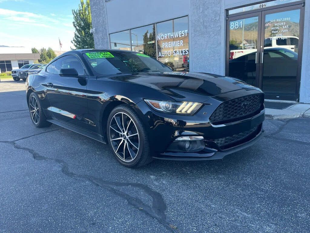 2017 FORD Mustang