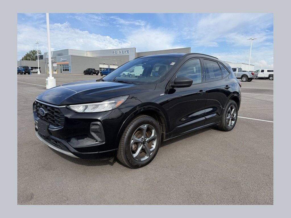 2024 FORD Escape