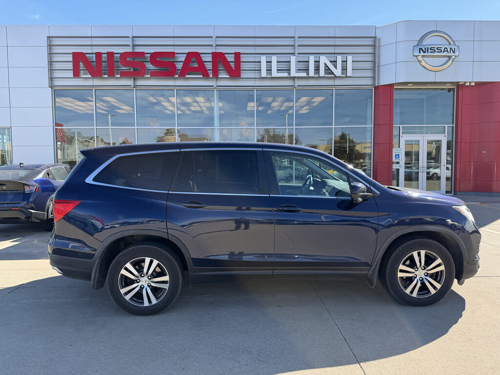 2017 HONDA Pilot