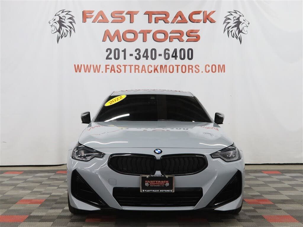 2022 BMW M240i