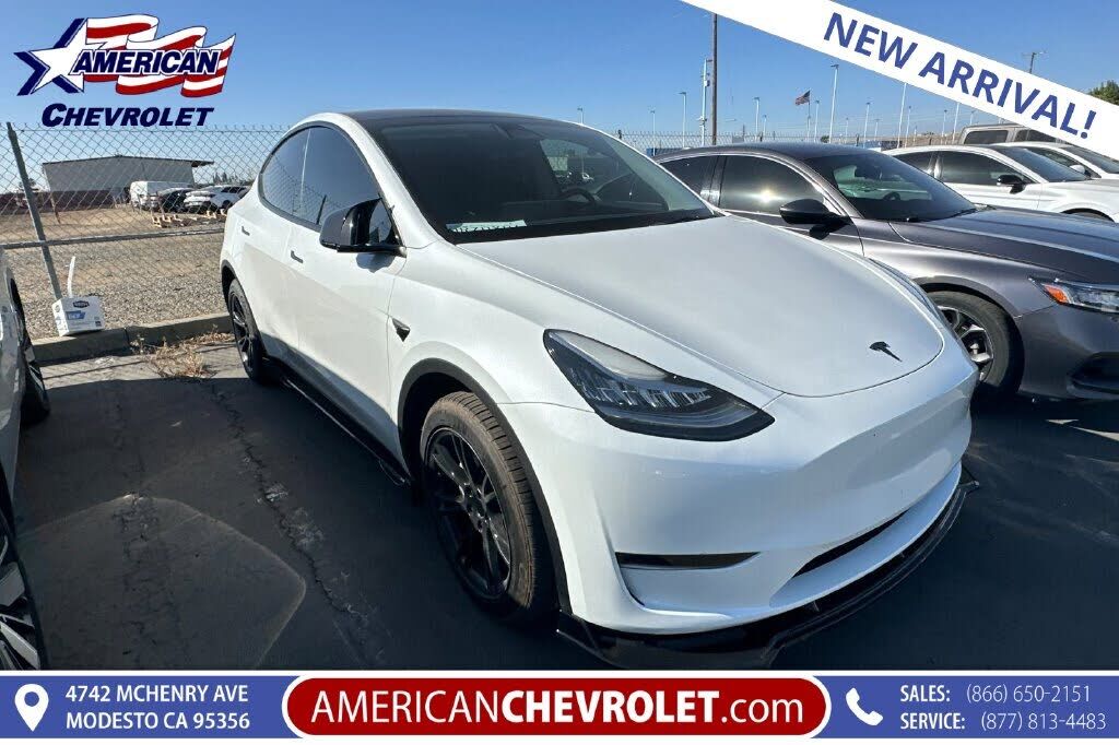 2023 TESLA Model Y