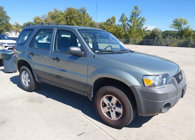2005 FORD Escape