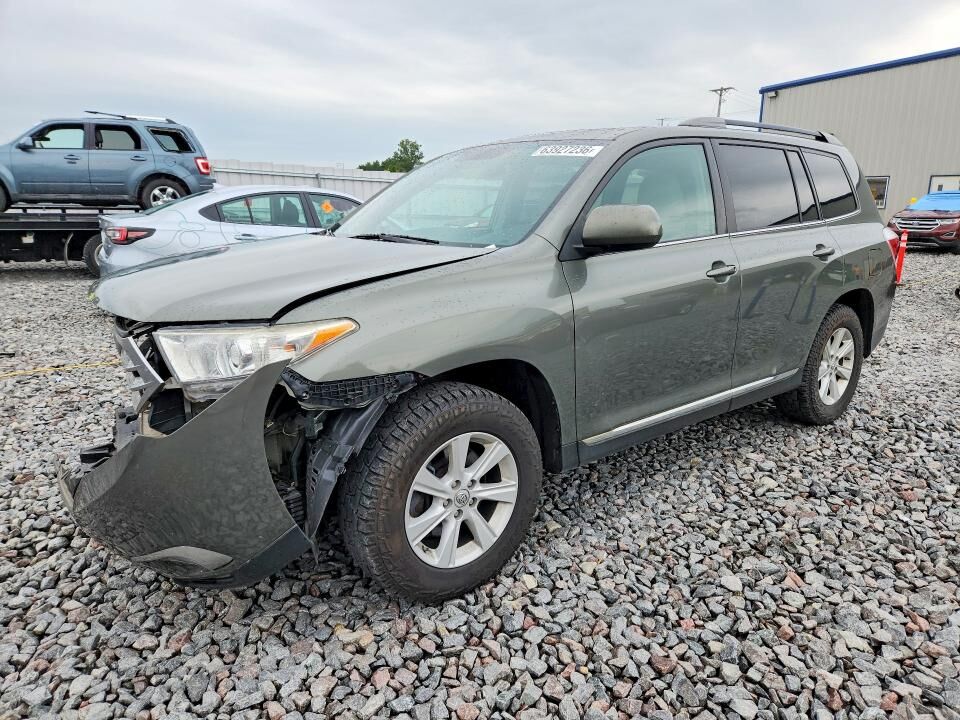 2011 TOYOTA Highlander