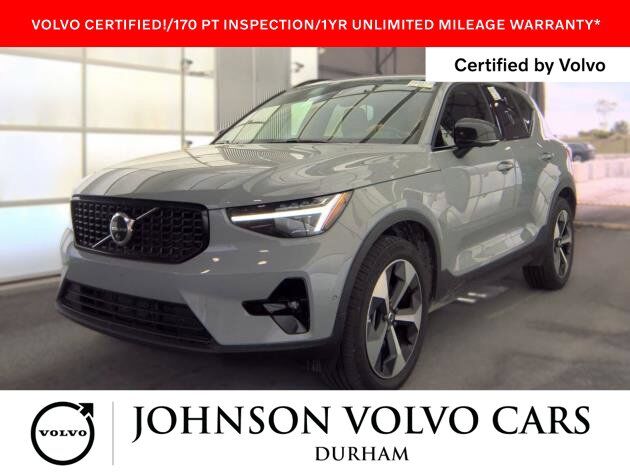 2026 VOLVO XC40