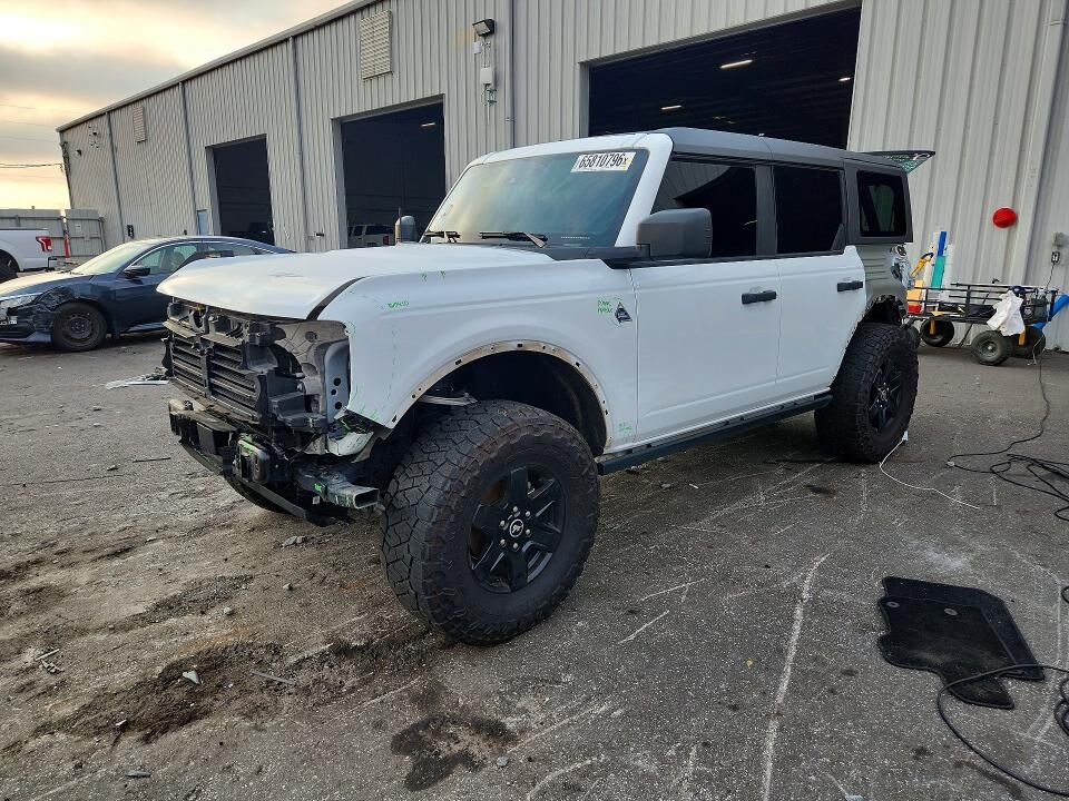 2024 FORD Bronco
