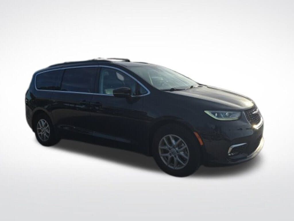 2022 CHRYSLER Pacifica