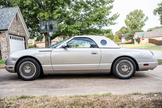 2004 FORD Thunderbird