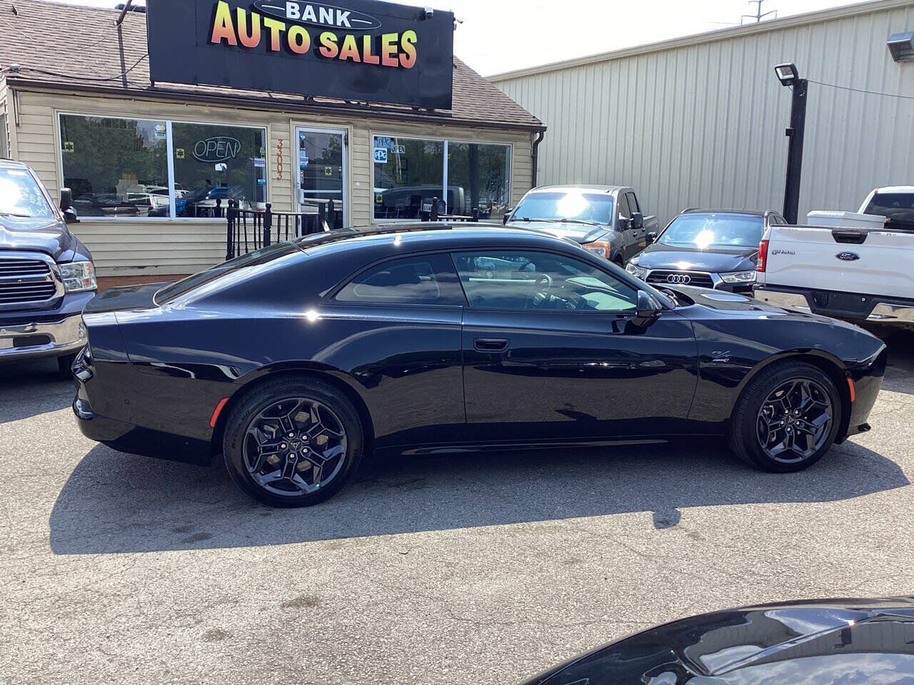 2025 DODGE Charger