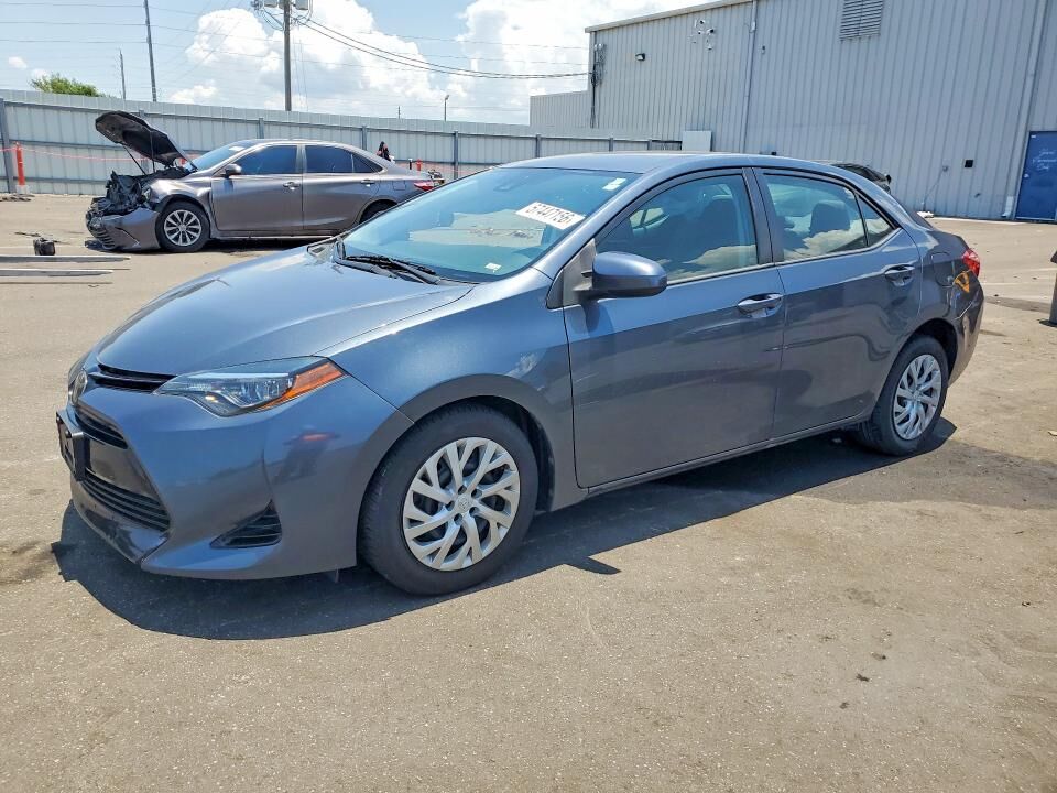 2018 TOYOTA Corolla