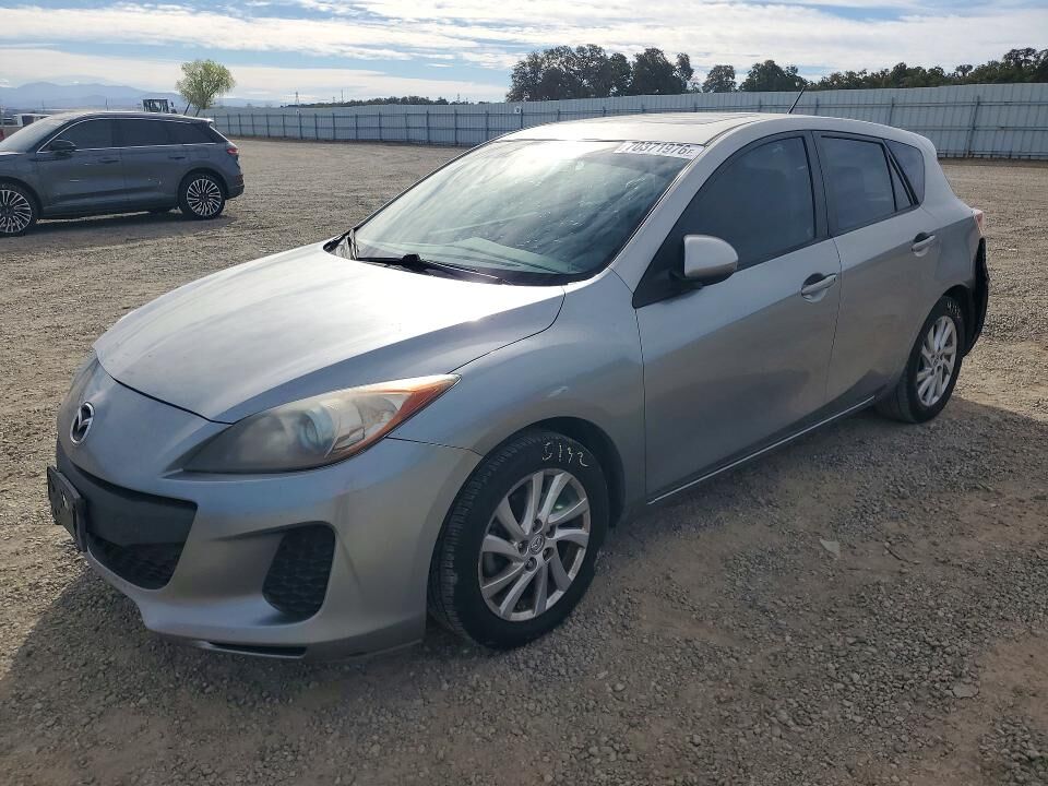 2012 MAZDA Mazda3