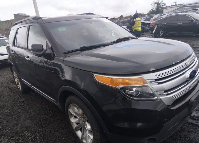 2014 FORD Explorer
