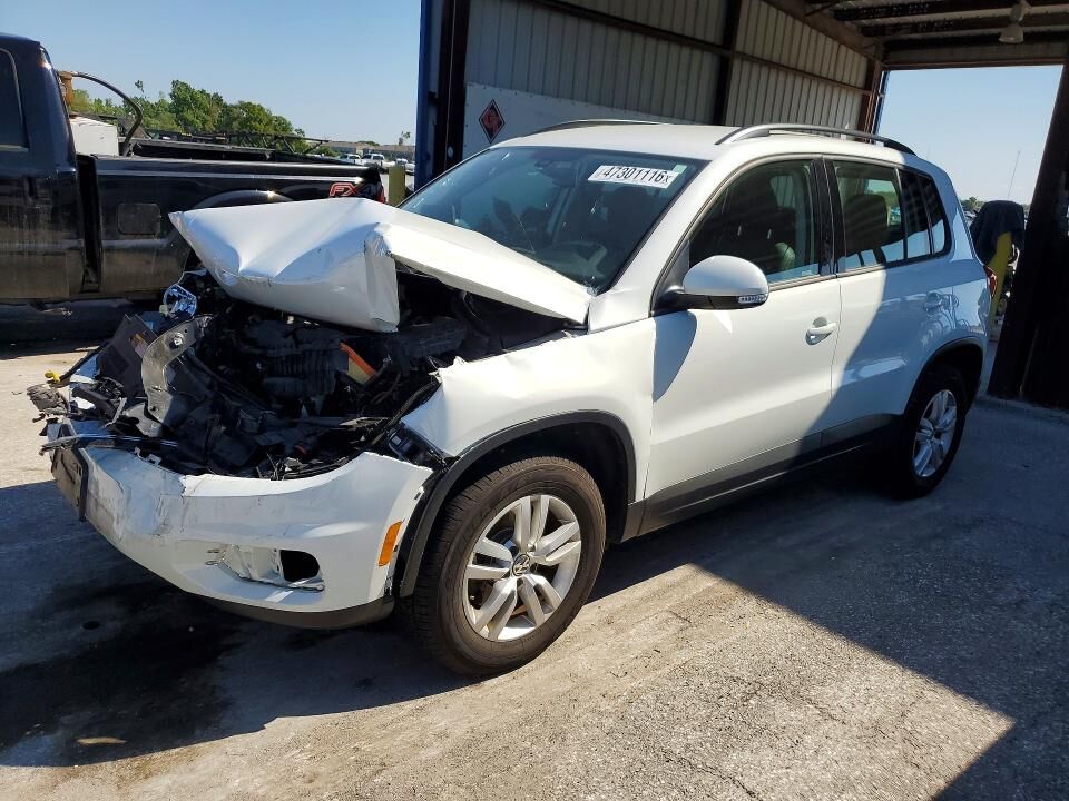 2017 VOLKSWAGEN Tiguan