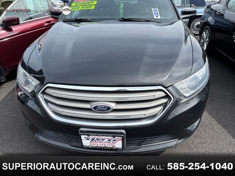 2013 FORD Taurus