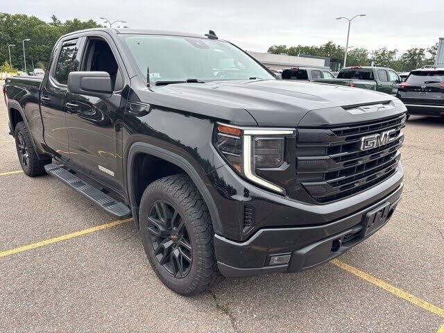 2023 GMC Sierra