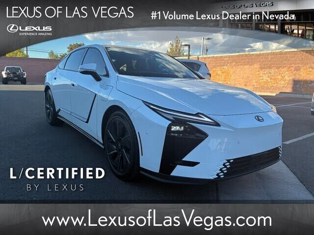 2026 LEXUS ES