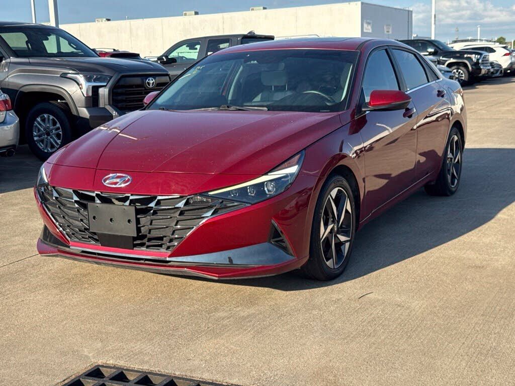 2023 HYUNDAI Elantra