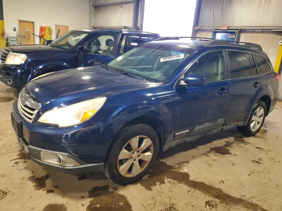 2010 SUBARU Outback